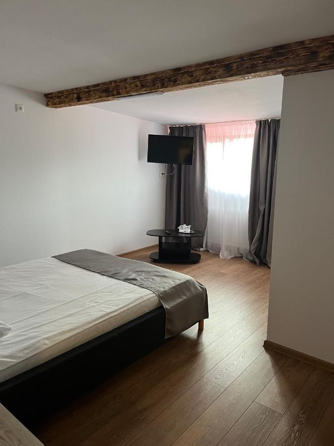 Casa Someseana Guest House Gilgau Ngoại thất bức ảnh