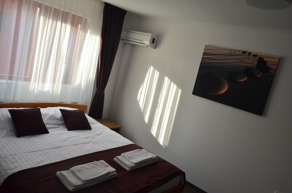 Casa Someseana Guest House Gilgau Ngoại thất bức ảnh