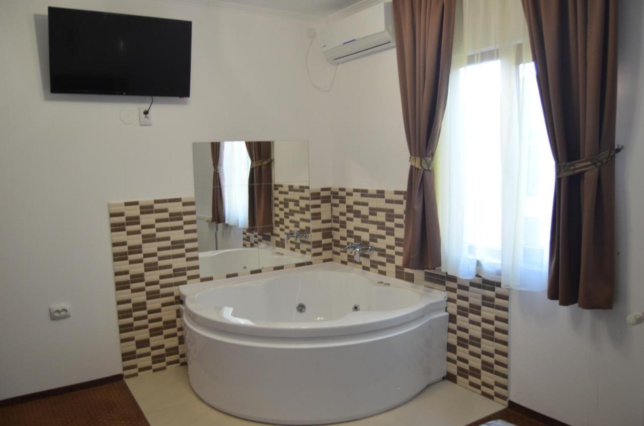 Casa Someseana Guest House Gilgau Ngoại thất bức ảnh